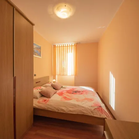 Emillia By Interhome